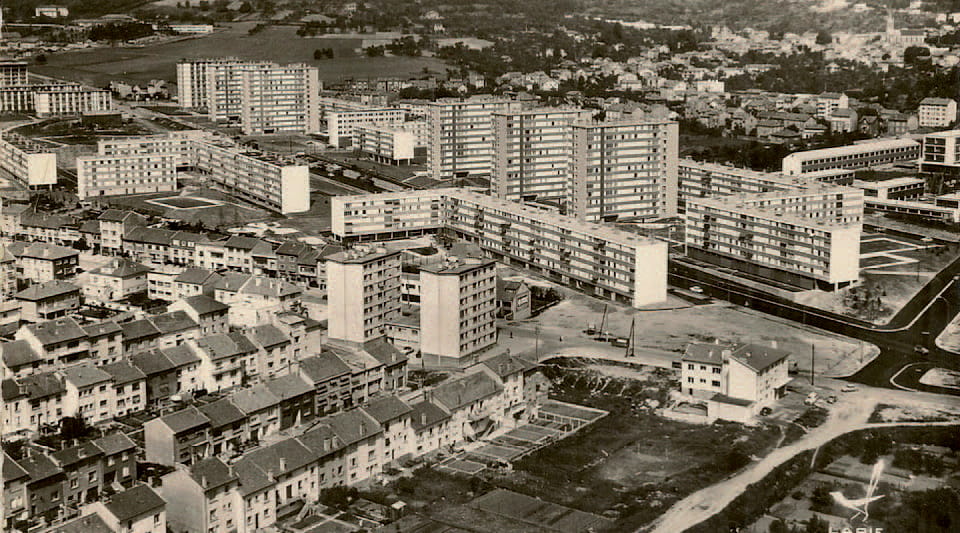 Vue aérienne du quartier des Provinces vers 1961 Une partie du boulevard Foch non lotie encore