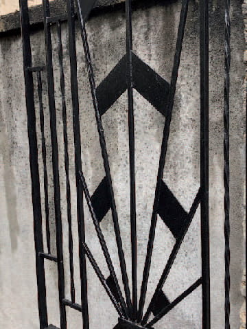 Des éléments remarquables grille de portail noir