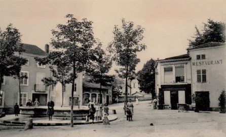 Place du jet d'eau - 1920